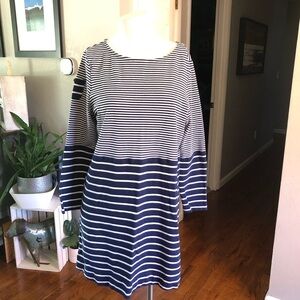 Vineyard Vines dress